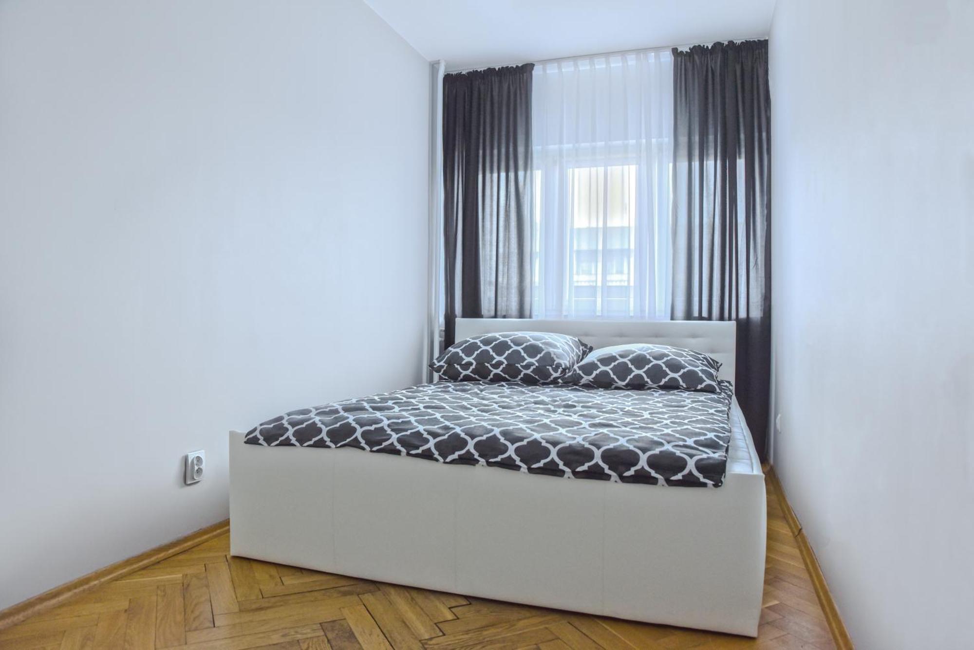 Comfy Flat In The City Center. Great View. Apartment Варшава Екстериор снимка