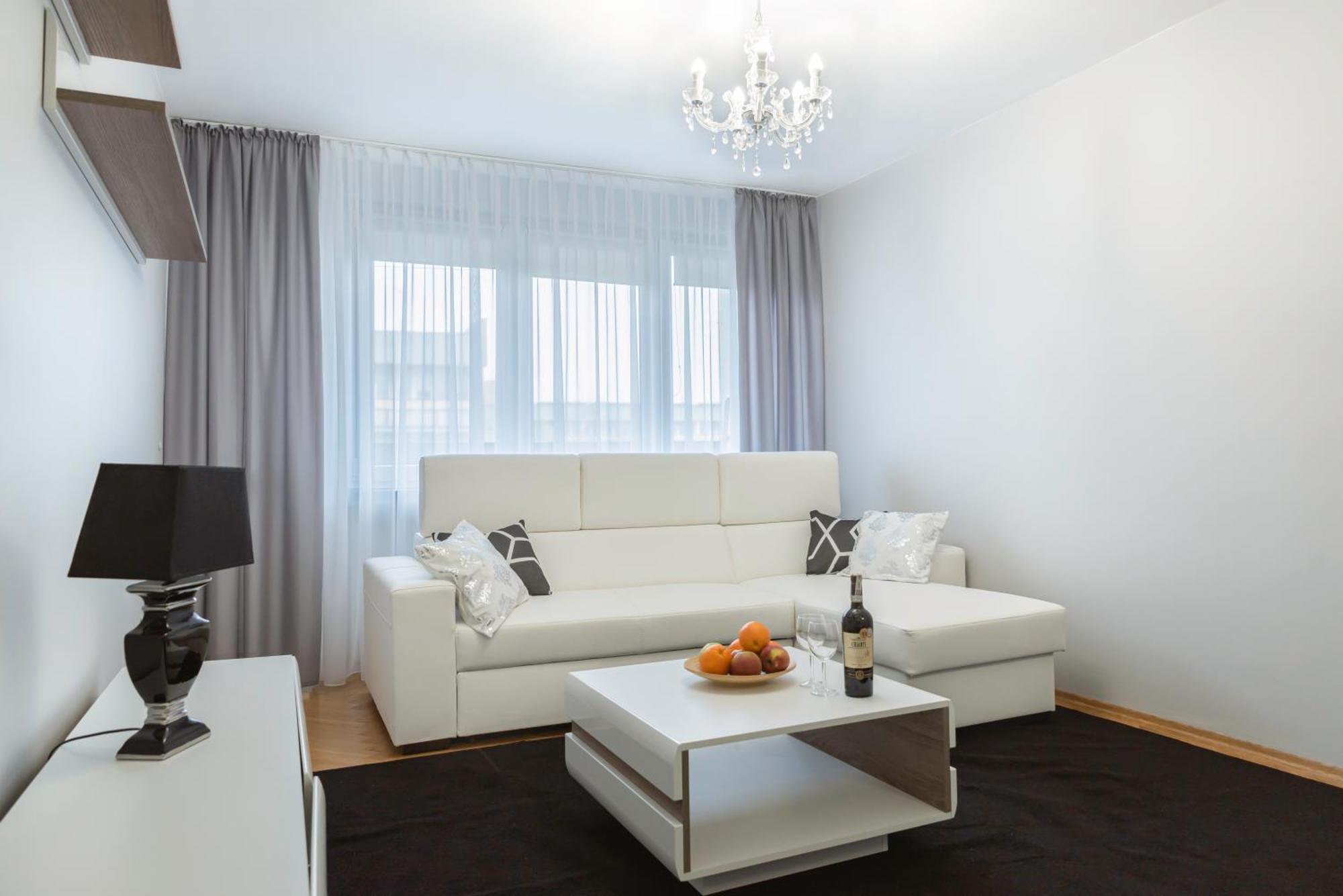 Comfy Flat In The City Center. Great View. Apartment Варшава Екстериор снимка